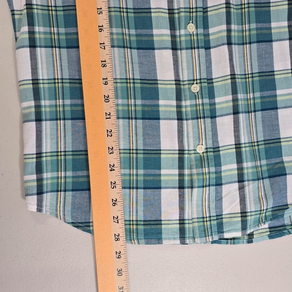 Vintage Woolrich Men's Green  Plaid Short Sleeve Button Up Shirt Size M - Picture 9 of 11